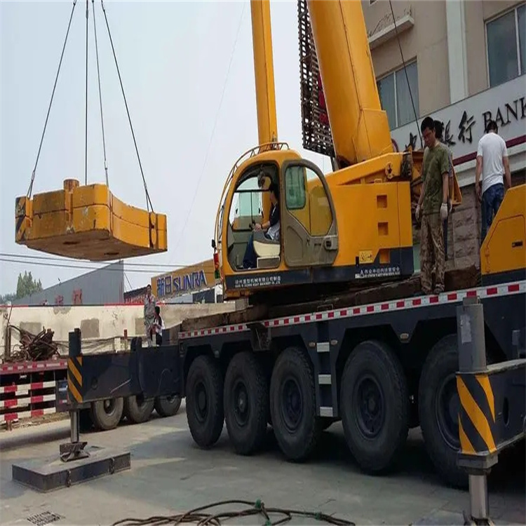 遵义当地吊车出租|机器吊装|75吨|工厂搬迁服务